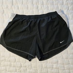 Nike Dry Fit Running Short - Lined EUC
